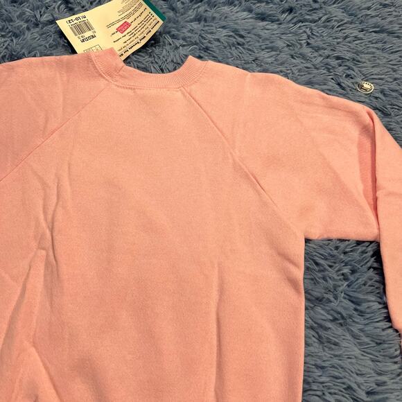 VINTAGE Pink Crewneck Sweater Size Medium Youth Hanes Her Way Classic Outdoor - Picture 6 of 12